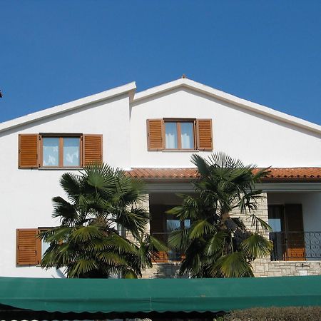 B&B Moderno Фажана Экстерьер фото