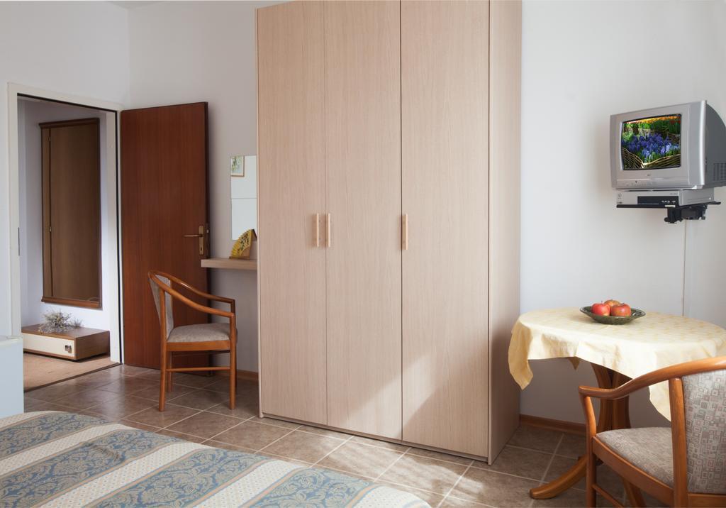 B&B Moderno Фажана Номер фото