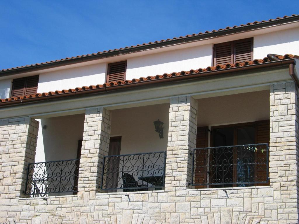 B&B Moderno Фажана Экстерьер фото